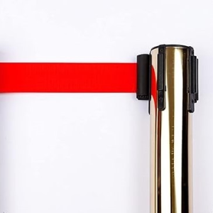 RED TAPE QUEUE POST GOLDEN 90CM.webp
