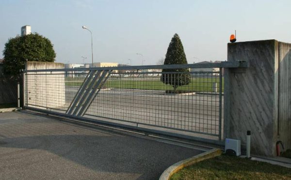 fadini sliding gate.webp